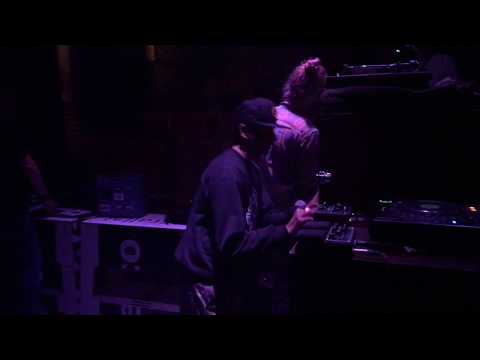 Subzulu play Om Mantra@Worm Rotterdam (26-5-2018)