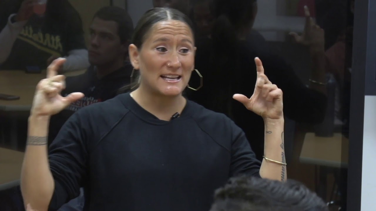 YouTube Video Thumb Dania Cabello Class Presentation