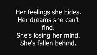 Avril Lavigne - Nobody&#39;s Home (lyrics)