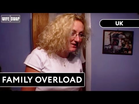 A Career Mom’s Struggle with Six Kids | S01 E04 | Wife Swap UK