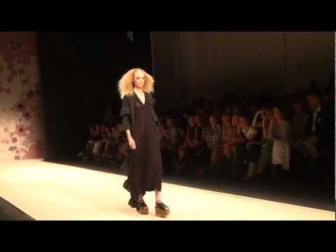 Kristina Ti: SS 2012 fashion show