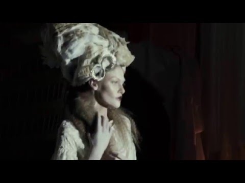 Open Day - A Tribute to Tim Walker by Valeria Orlando Make Up Artist & Geta Marin Hair Stylist