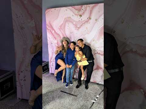 Nos fuimos a una quinceañera!! 😍💖 y a mi Nathan no le gustó esta idea. 🫣😱🥲