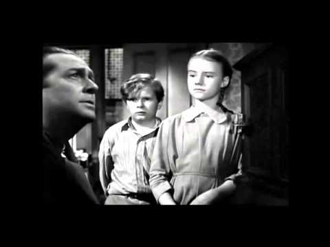 A Tree Grows In Brooklyn (1945) Trailer