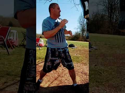 Afternoon Elbow strikes #elbowstrike #martialarts #elbowattack #martialarts