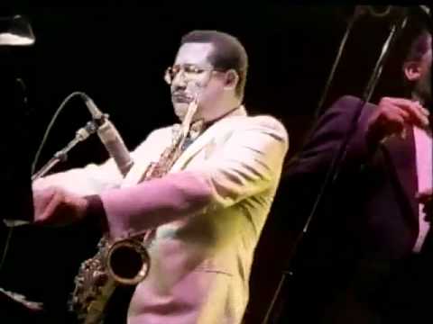 SIGUE A PAQUITO SI PUEDES - ISRAEL LÓPEZ CACHAO.mp4