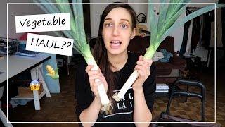 Taking it outside & Grocery shopping | Vlogtober | IkuTree