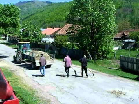 Cum astupa primaria orasului Novaci(PON)  gropile!