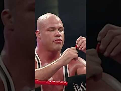 Kurt Angle Stops Paying Attention During A Match 😑