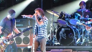 Pearl Jam: Rival [HD] 2010-05-17 - Boston, MA