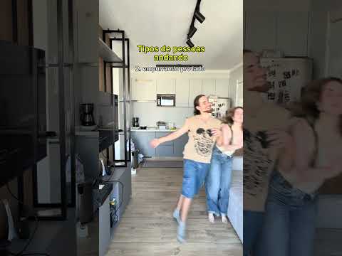 Tipos de pessoas andando