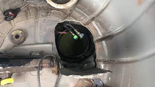 How to remove fuel pump on 99-04 Jeep Grand Cherokee EASY WAY