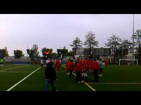 AEiLL Cerdanyola le hace pasillo al Liverpool.mp4