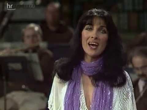 Dunja Rajter - Wandern durch den weißen Winterwald 1981