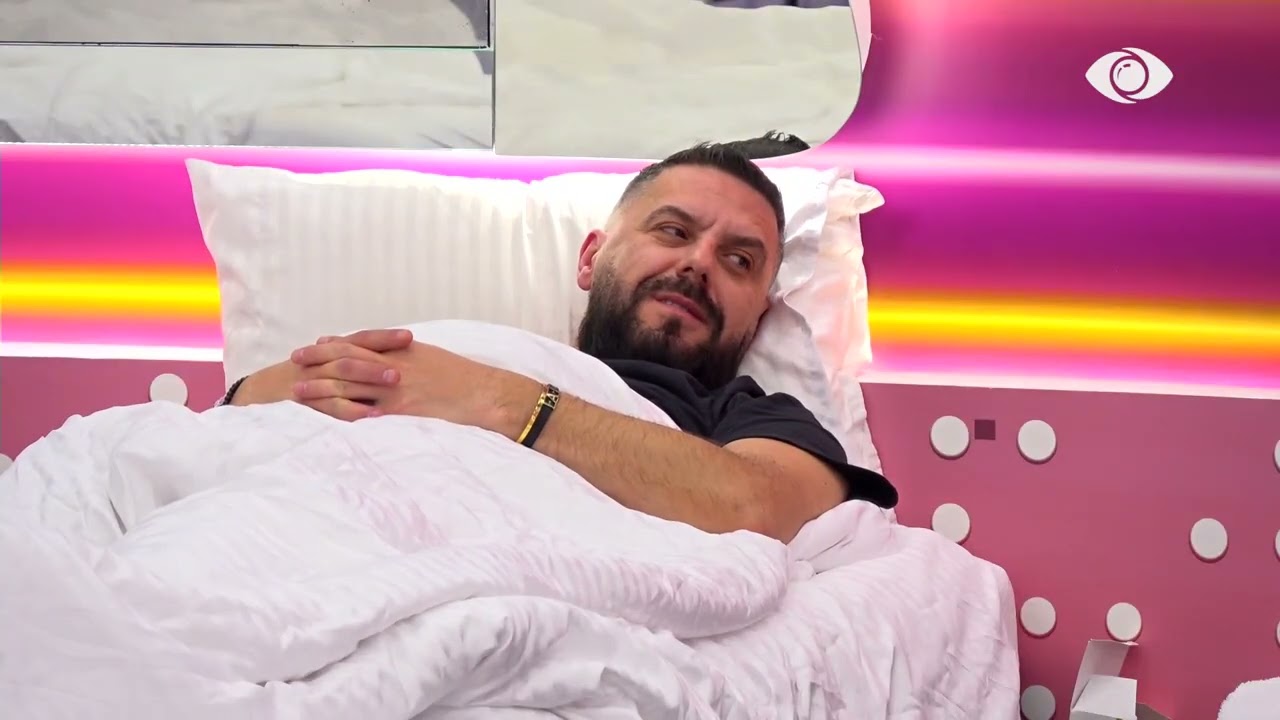 Një 46 vjeçar që nuk e thotë se…/ Rogerti për Mirin dhe Selin