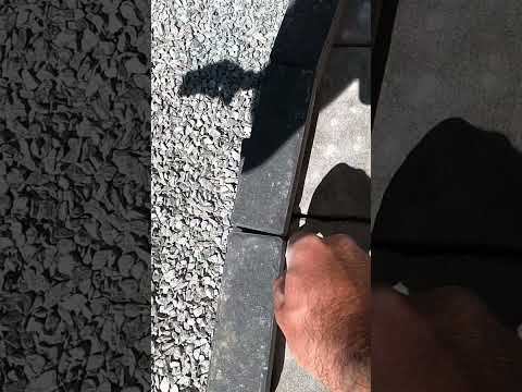 Laying a Curved Paver Walkway | #pavers #walkway #hardscaping