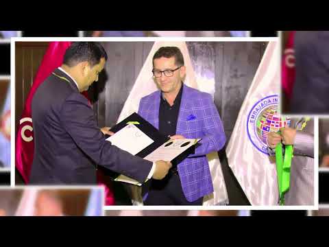 Condecoración Premio Nacional Orden al Mérito Profesional con Valores