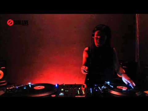 Ground Floor Radioshow Level 30 - Michelle (19.04.2016)