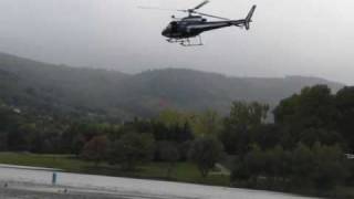 preview picture of video 'Exercice de sauvetage par un hélicoptère de la gendarmerie nationale à Autun (Morvan)'