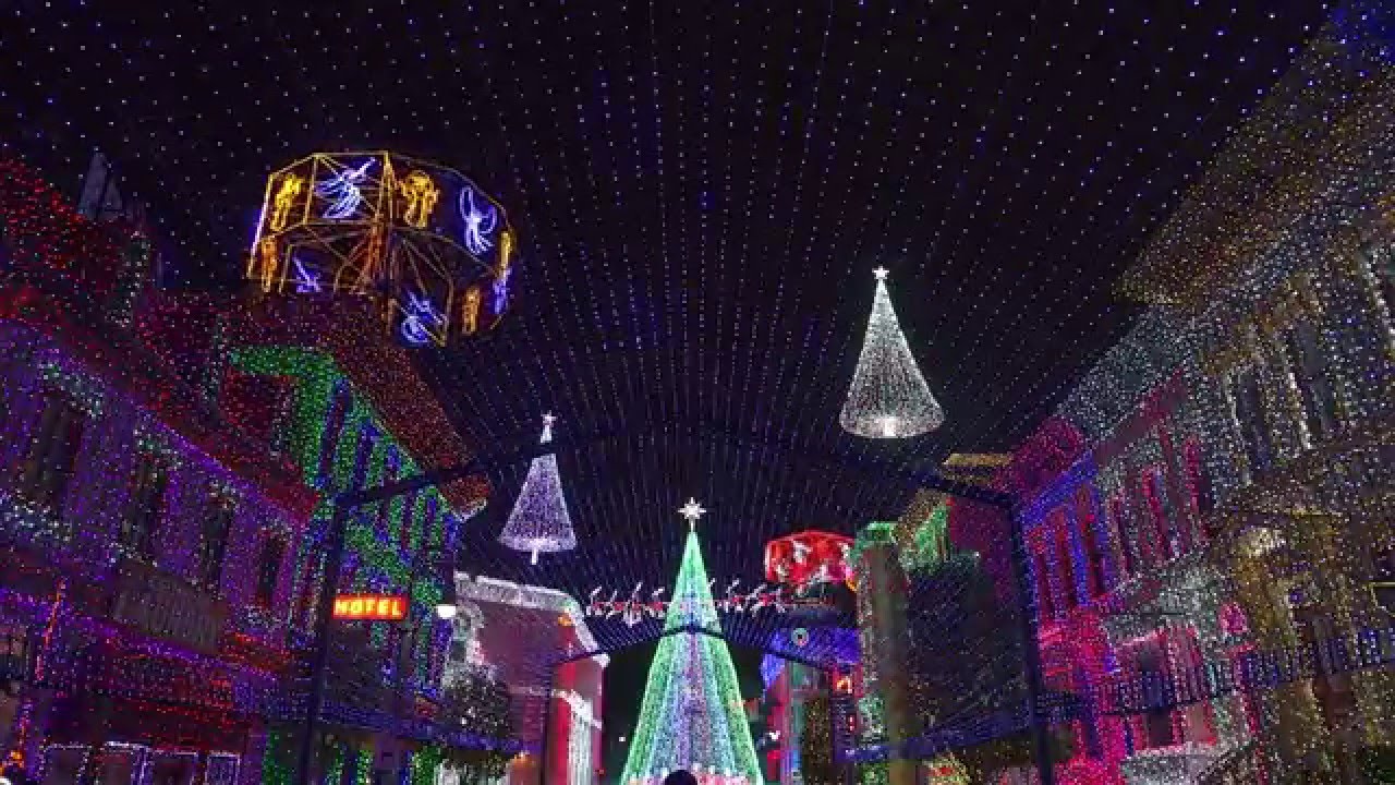 Osborne Family Spectacle of Dancing Lights - Have Yourself a Merry Little Christmas