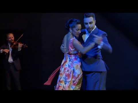 “Caseron de tejas” Jonathan Saavedra & Clarisa Aragon, Solo Tango Orquesta & Chino Laborde