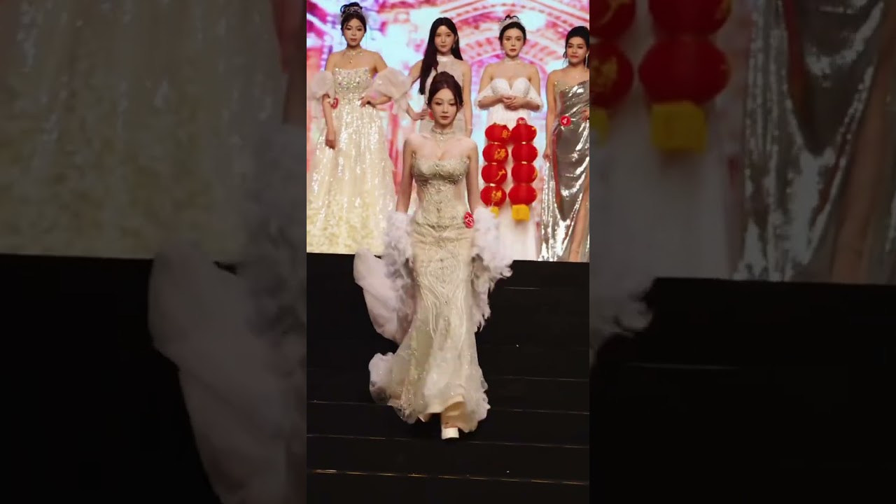 The fashion show was a failure