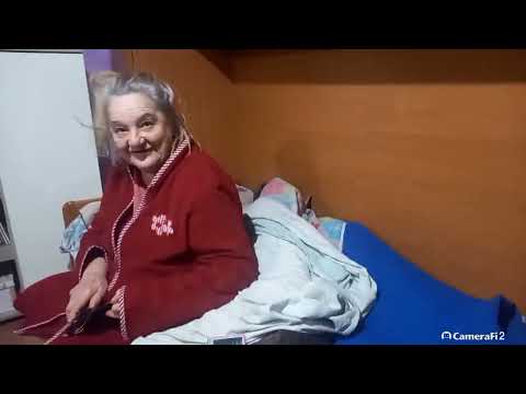 Mamma al telefono con Giuliana