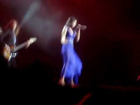 Round And Round - Selena Gomez en Buenos Aires Argentina 9/2/12 fila 1