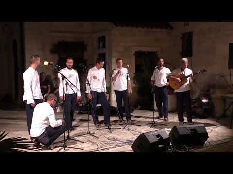 Klapa Bunari - Najljepše su oči moje majke (LIVE)