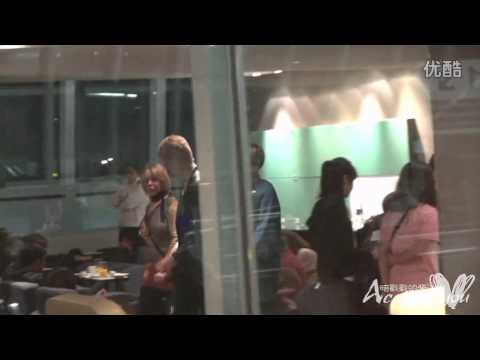 121125 KRIS BAEKHYUN at Suvarnabumi Airport lounge