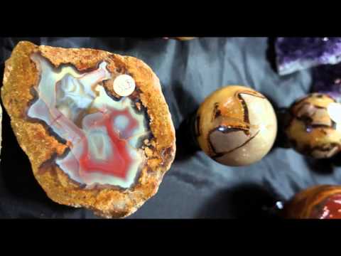 Eye-View: Rock-Gem&Stone - HD Slideshow - 3 Instrumentals