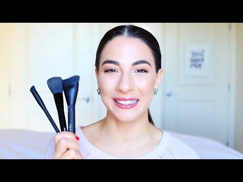 Top 5 Beauty Gifts For The Gal Who Loves Makeup