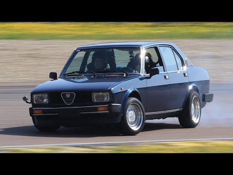 Alfa Romeo Alfetta 2.0 - The Italian Pride Engine & Drifting
