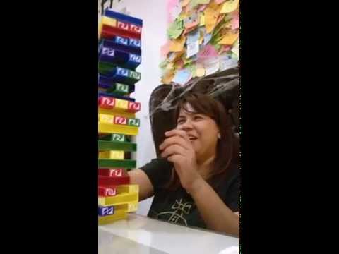 How to play UNO Stacko enjoyably?