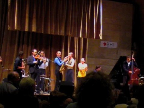 Ot Azoj klezmer Band in Buenos Aires - Ale brider