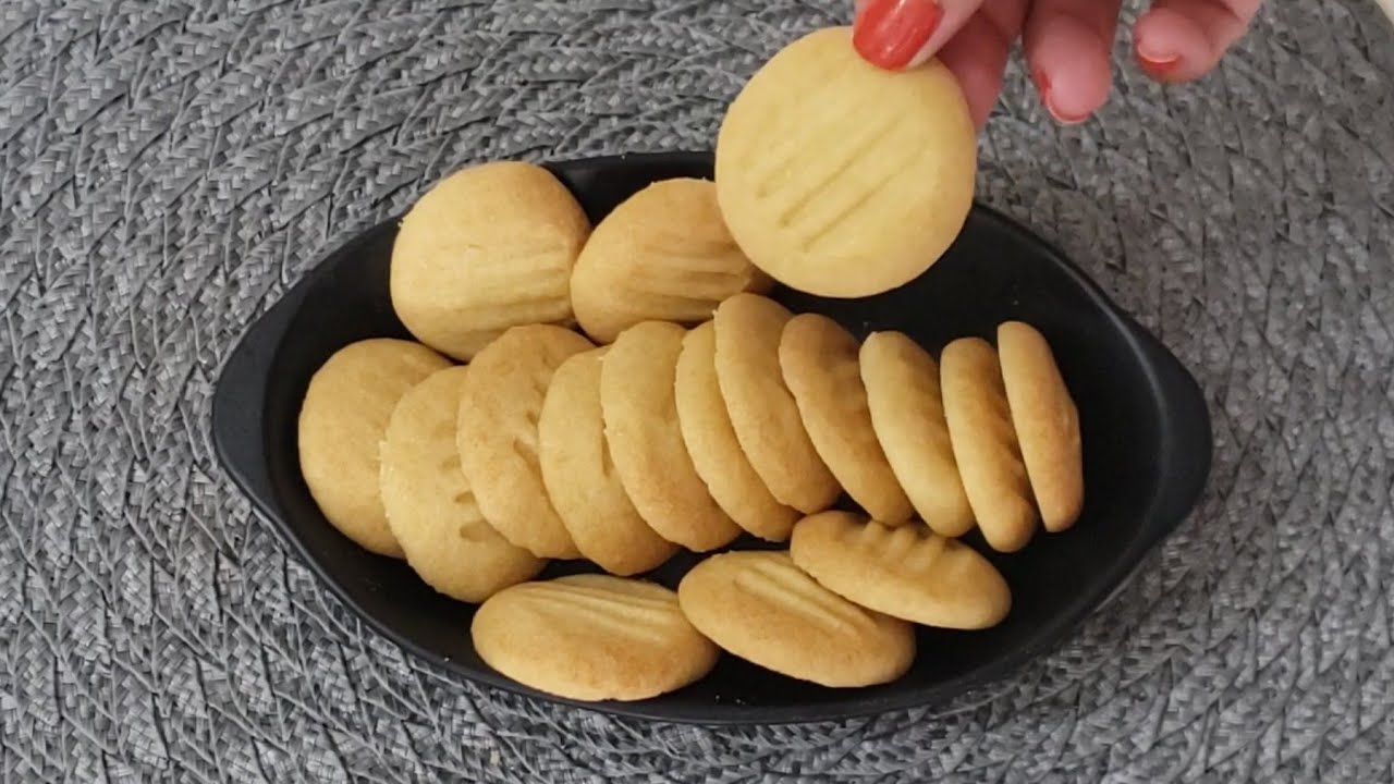 Buttery cookie with 3 ingredients that melts in your mouth.