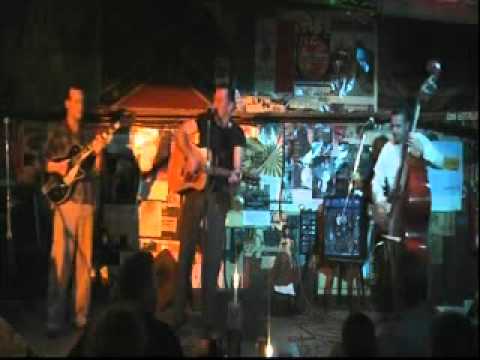 MISSISSIPPI QUEEN - You're My Baby - rockabilly trio LIVE @ Rattlesnake Saloon, 2009.