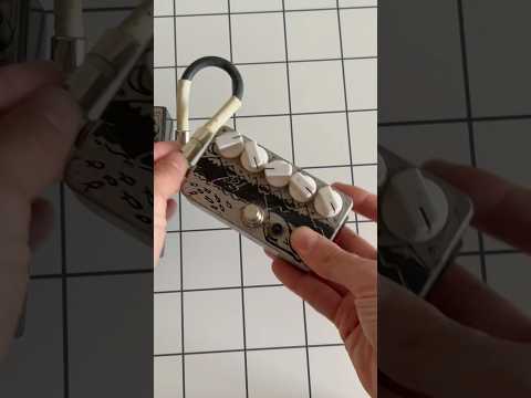 Building a pedalboard for experimental music #guitarpedals #pedalboard