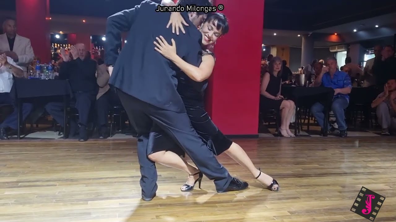 FEDERICO NAVEIRA & SABRINA MASSO || "A mis compañeros" (Osvaldo Pugliese)