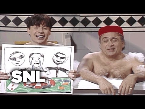 Simon: Christmas Drawings with Vinnie - SNL