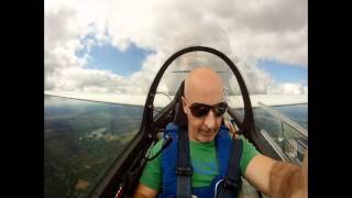 preview picture of video 'Gary and Rick gliding in the sperrin mountains N Ireland'