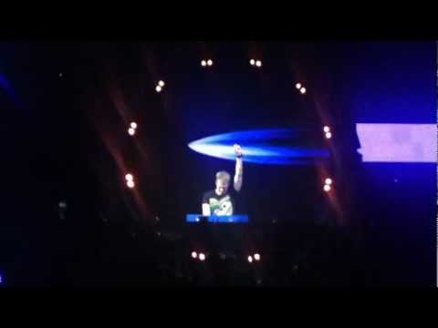 Armin van Buuren Feat.Ana Criado - Down To Love (Remix ) @ Ruben de Ronde ASOT 550 Moscow 07.03.2012