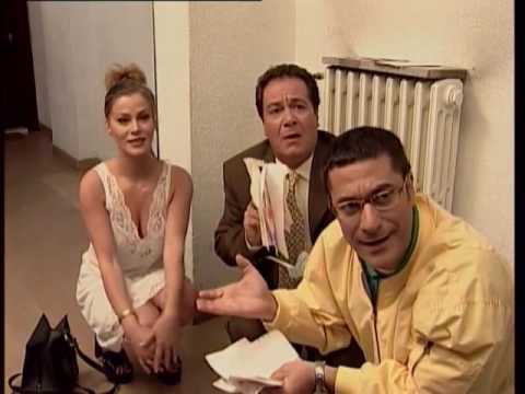 Yenge Donunu Giymeyi Unutmuş