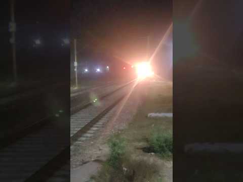 NIGHT HORROR RAJDHANI EXPRESS TRAIN #rajdhaniexpress #railwaymylove