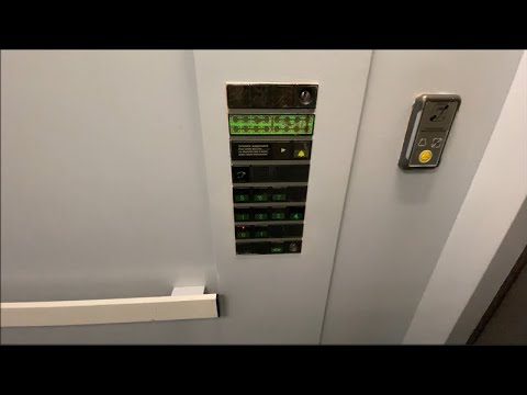 1996 Thyssen elevator - Clermont Ferrand, France