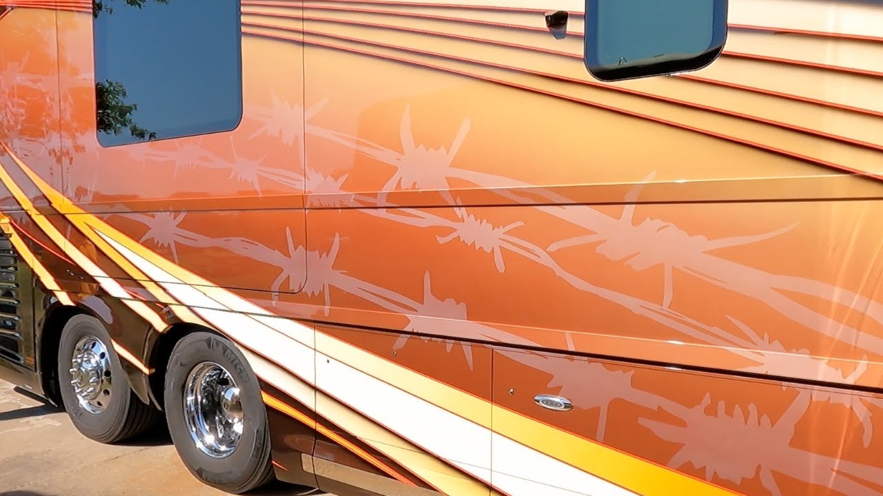 10 Reasons to buy a Newell Coach