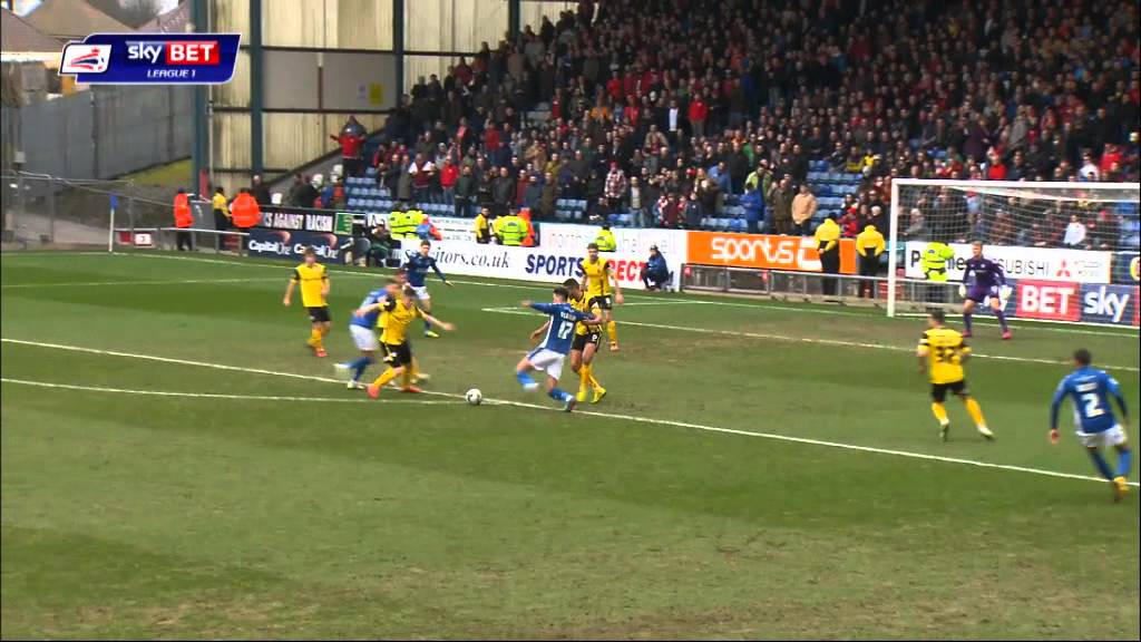 Oldham 1-3 Barnsley: Sky Bet League One - Season 2...