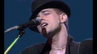 RADIO FUTURA EN DIRECTO - Han caído los dos  (Viva la tarde)