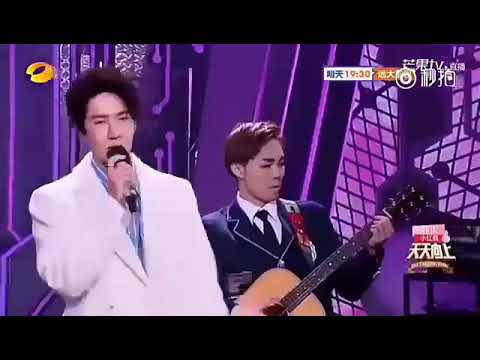 Yi Bo UNIQ singing Qing Fei Di Yie @ day-up-day tv show