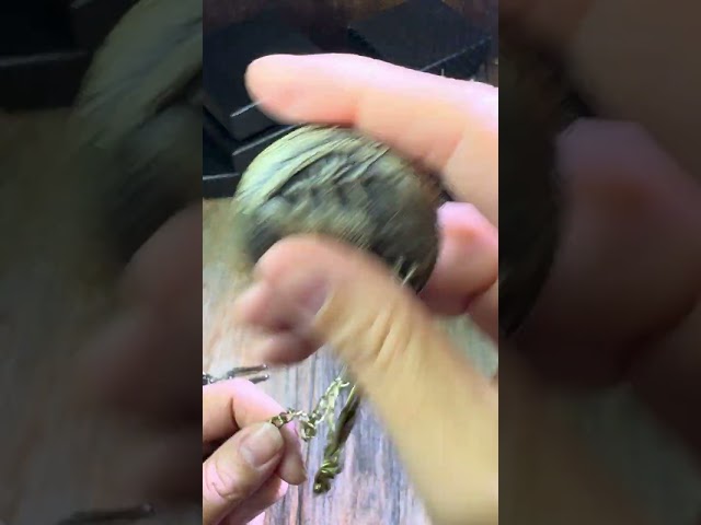 Vídeo relacionado con Suprbee Mini Juego de Dados DND, 7 Piezas de Metal Poliédrico con Carcasa de Reloj de Bolsillo Hueco Steampunk y Caja de Regalo